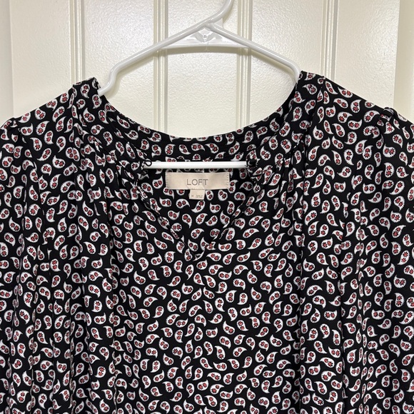 LOFT Black and White Printed Blouse - Picture 2 of 12